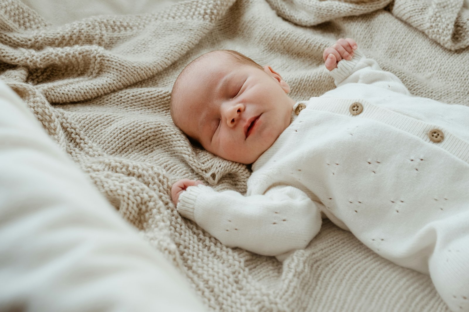 Cloud cashmere cardigan in oat milk